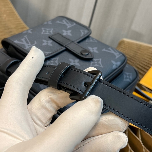 ルイヴィトンバッグ角部分ディテール